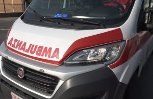 Scontro tra auto, moto e bici a Montanaso: 4 persone coinvolte