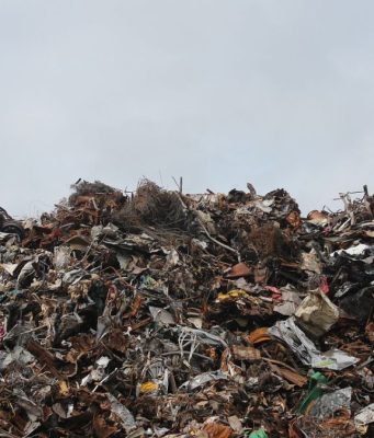 Cemento illegale e rifiuti, la Lombardia affonda. Lodi resiste