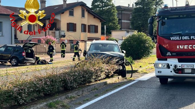 auto vettura sosta