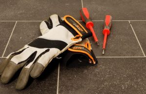 Infortunio sul lavoro: operaio cade da tre metri, ricoverato a Pavia