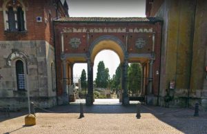Furto al cimitero Maggiore: sparito un vecchio furgone comunale
