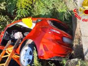 Scontro tra auto a Secugnago: tre feriti e una vettura nel fossato