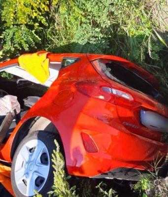 Scontro tra auto a Secugnago: tre feriti e una vettura nel fossato