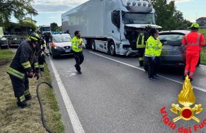 Dramma sulla SS234 a Lambrinia: incidente mortale, strada chiusa