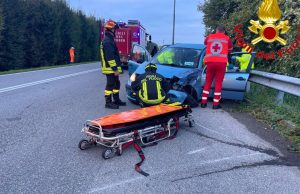 Scontro tra auto sulla SP107: 52enne trasportata in elisoccorso
