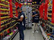 Prodotti non sicuri in vendita: la GdF ne sequestra oltre 11mila a Lodi