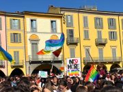 Marcia della pace, un fiume di studenti attraversa Lodi per dire no alla guerra