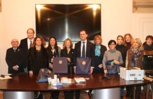 ASST di Lodi presenta “Mano Tesa”: kit di prima accoglienza per le vittime di violenza