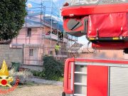 Malore mentre lavora su un’impalcatura: 59enne in ospedale