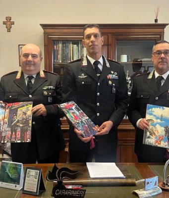 Arte, parole e valori: il Calendario Storico 2026 dei Carabinieri è un omaggio agli “eroi quotidiani”