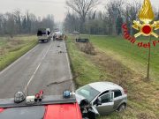 Scontro a Castiglione d’Adda: due auto distrutte, una finisce fuori strada