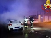 Auto in fiamme nella notte a Sant’Angelo Lodigiano