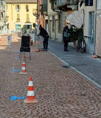 Via Lodino, completata la segnaletica orizzontale