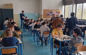 Scacchi a scuola, medie e superiori in gara tra strategia e fair play