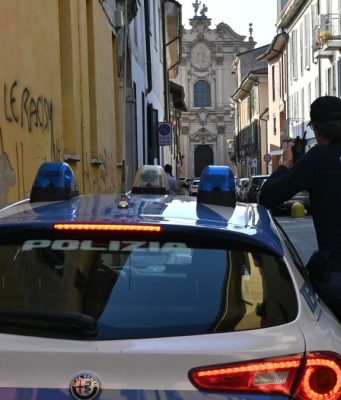 Adescava vittime su app: arrestato 27enne per rapina ed estorsione