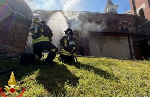 Incendio in chiesa a Ossago: danni, nessun ferito
