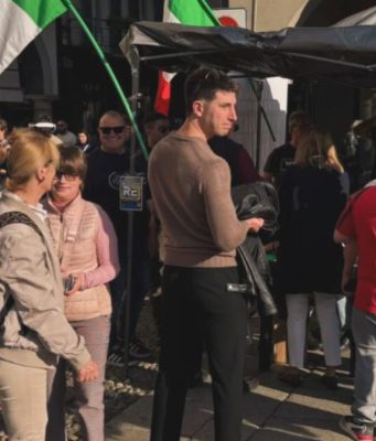 Banchetto sulla remigrazione a Lodi, nasce uno scontro politico