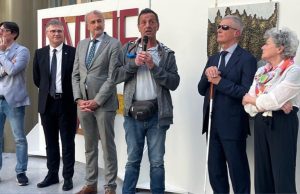 “Si prega di toccare”: a Lodi l’arte si scopre con le mani