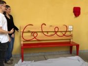 Inaugurata la panchina rossa contro la violenza sulle donne