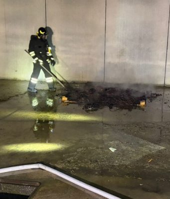Fiamme alla ex Renault di San Colombano: a fuoco bancali di rame
