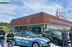 Controlli sull’Autostrada A1: una patente ritirata e droga sequestrata
