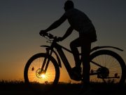 Torna “Pedali nella Notte”: 20 chilometri in bici sotto le stelle