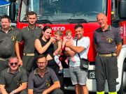 Somaglia, due bambini chiusi in auto: salvati dai vigili del fuoco